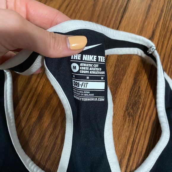 Nike tank top - Picture 2 of 2